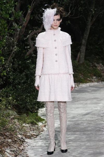 Look 4